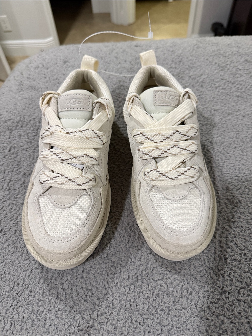 UGG Women Neutral Cream Low-Top Sneakers with Cushioned Sole